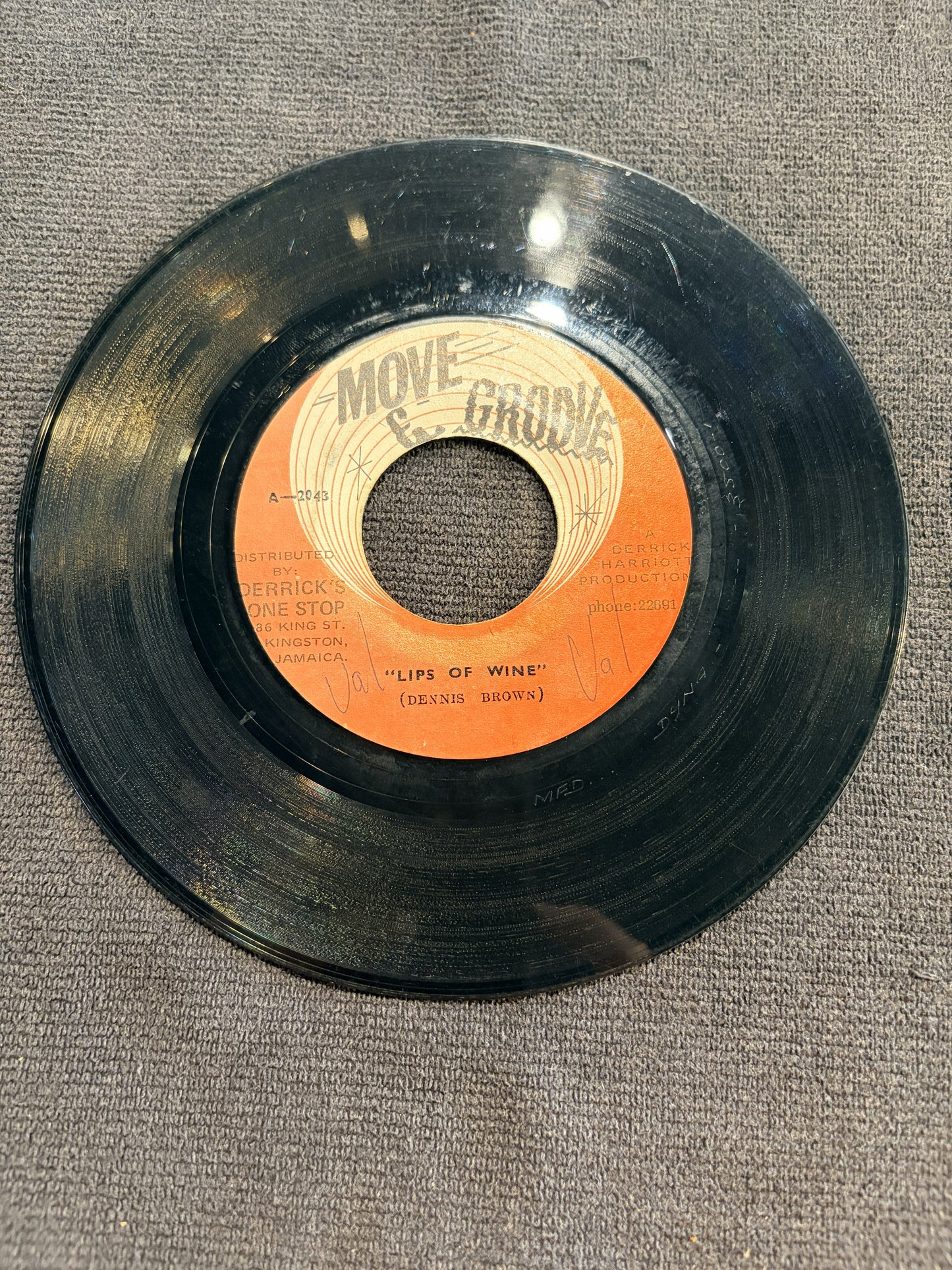 Dennis Brown- Lips of Wine